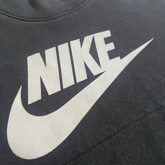 Nike Black Sweatshirt with side Button Details - Picture 4 of 8
